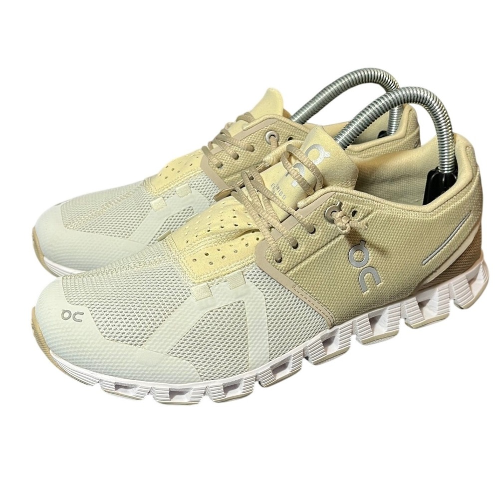 On Cloud Running Shoes Womens 8 Beige Tan Mesh Low Top Sneakers